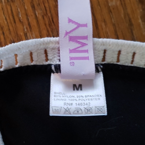 Like new! YMI Bikini - Picture 8 of 8